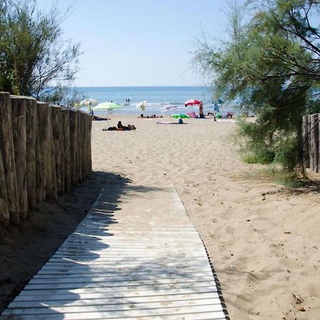 Residence Solalto San Vincenzo Bagian luar foto