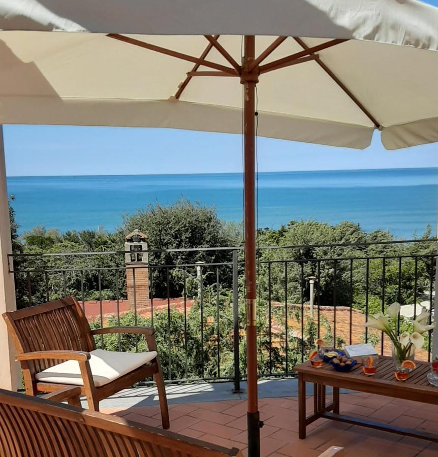 Residence Solalto San Vincenzo Bagian luar foto