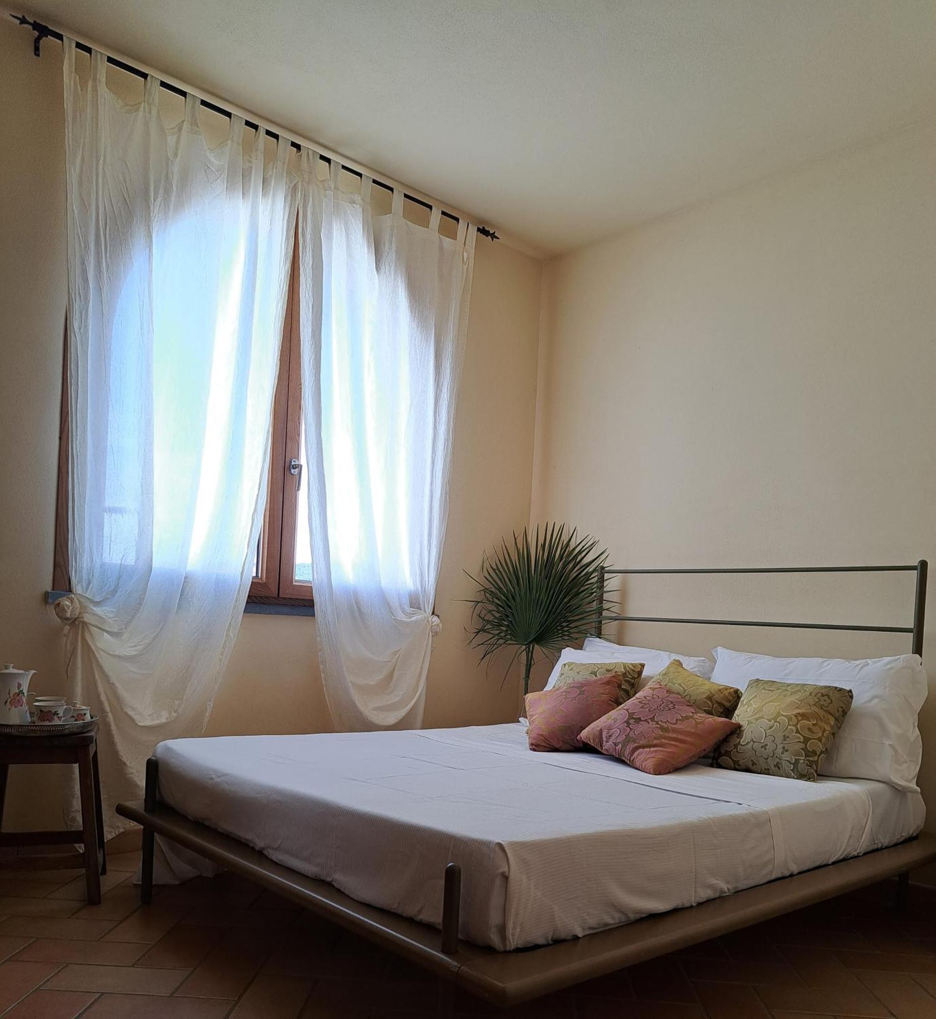 Residence Solalto San Vincenzo Bagian luar foto