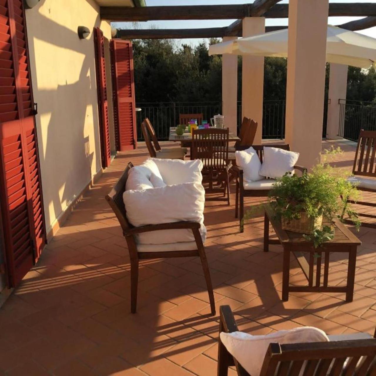 Residence Solalto San Vincenzo Bagian luar foto