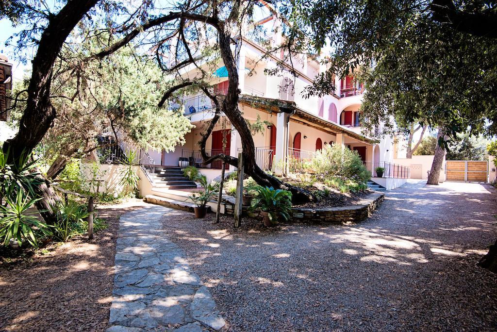 Residence Solalto San Vincenzo Bagian luar foto